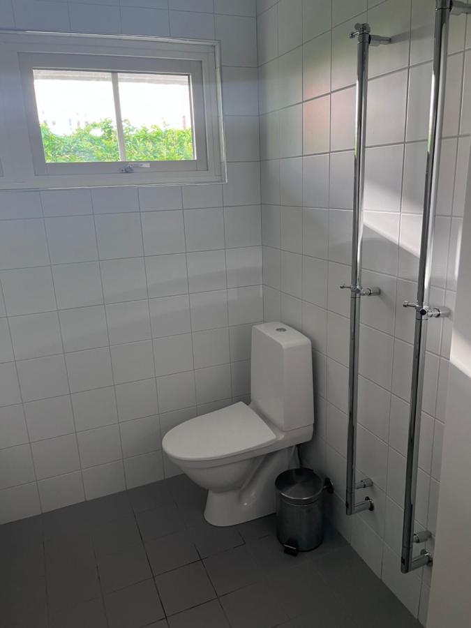 Havsnaera Nyrenoverat Centralt I Båstad Exterior foto